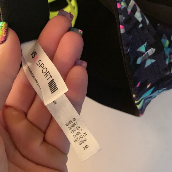 Victoria Secret sports bra - Picture 3 of 3